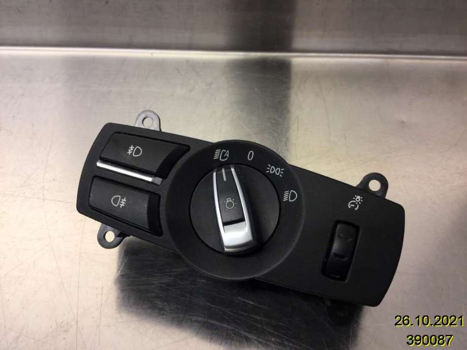 Bryter lys til BMW X3, 2010-2017 (F25) (F25) (BMW|9192744 04)
