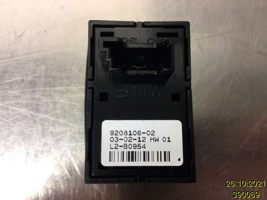 Bryter ruteheis til BMW X3 2010-2017 (F25) (F25) (BMW|61 31 9 208 106|L2-B0954|9208106-02)