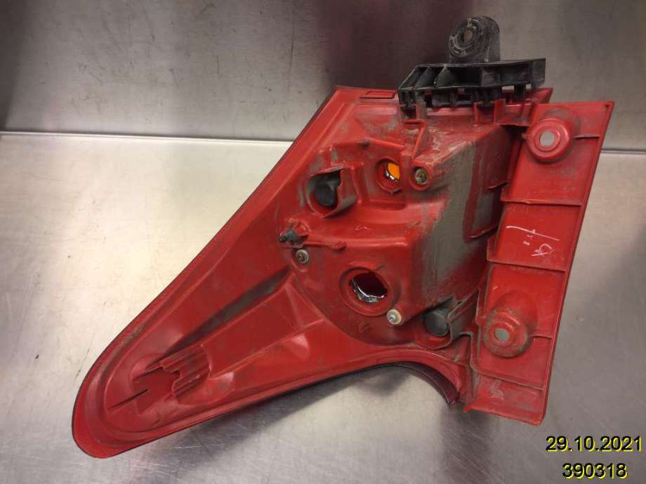 Baklykt venstre til Toyota Auris 2013-2015 (Type II, Fase 1)  (TOYOTA|8156102740||02-258)