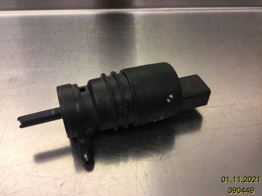 Spylerpumpe bak til BMW X3, 2007-2010 (Fase 2) (E83) (E83) (BMW|67 12 8 362 154)