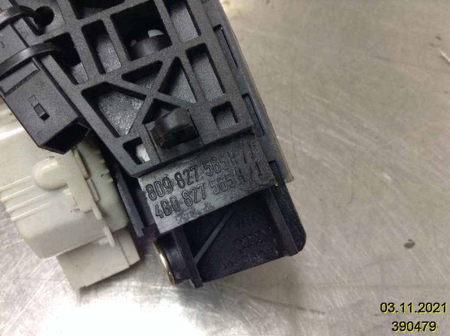 Bakluke/bakdør håndtak til Audi A6 2001-2004 (Type II, Fase 2) (C5) (C5) (AUDI|8D9 827 565 H|)