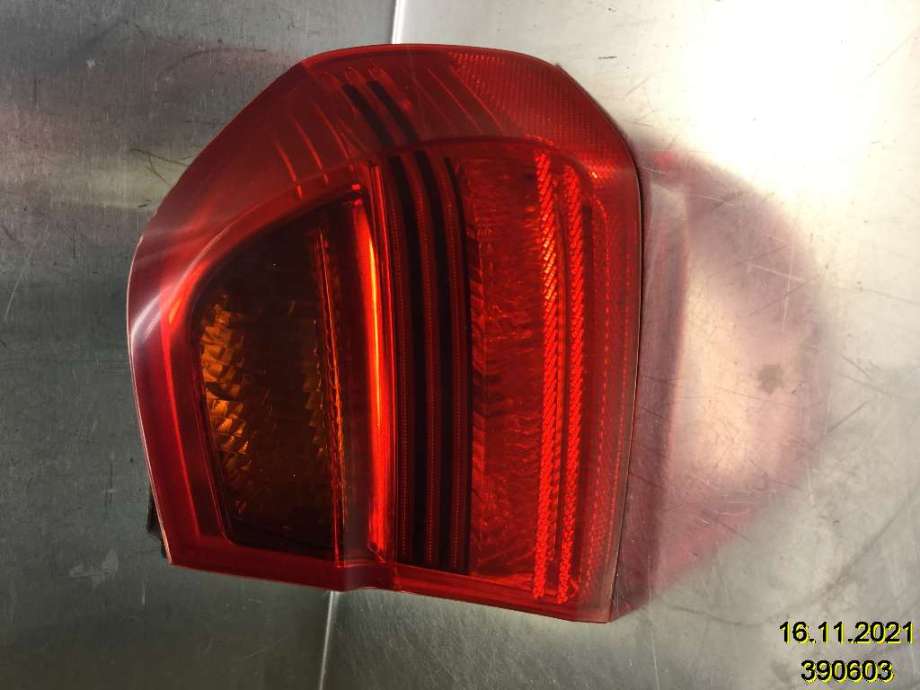 Baklykt høyre til BMW 3-Serie, 2005-2011 (E90/E91/E92/E93) (E90/E91/E92/E93) (BMW|6 937 458)