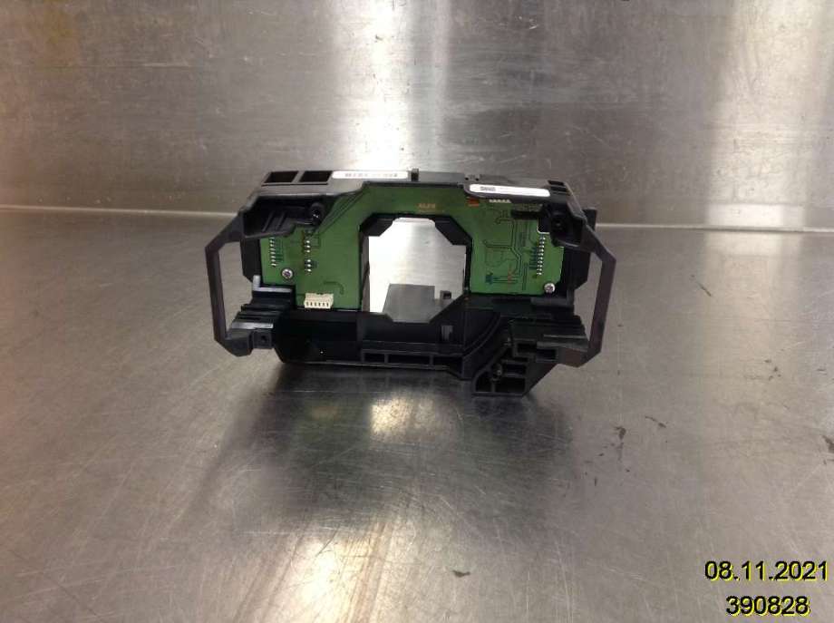 Bryter diverse til Volvo XC70, 2008-2013 (Type II, Fase 1) (VOLVO|31334644)