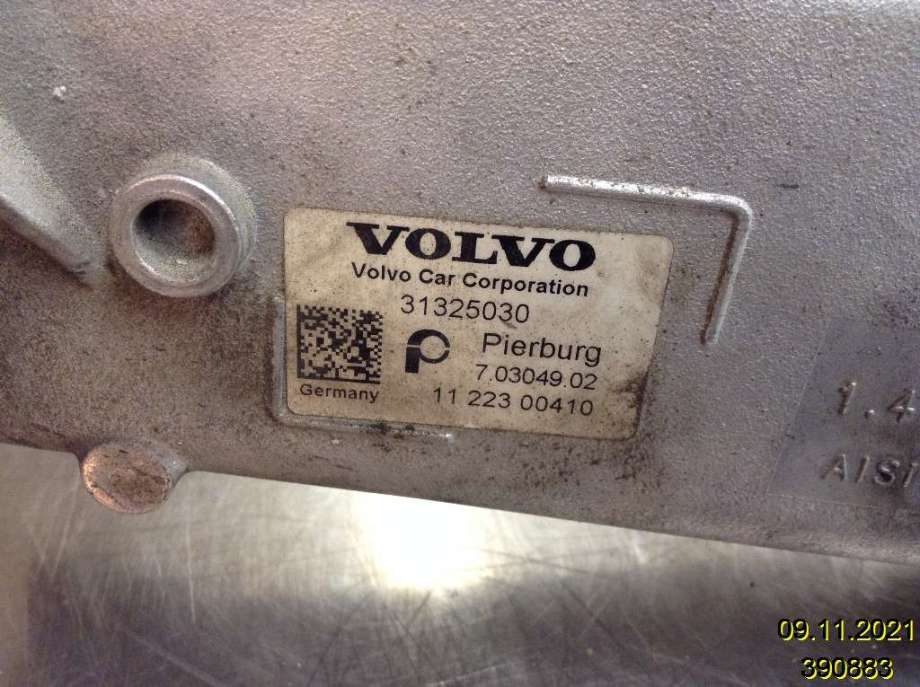 EGR-kjøler til Volvo XC70 2008-2013 (Type II, Fase 1)  (VOLVO|31325030|7.02049.02|)