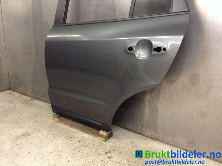 Dør venstre bak til Hyundai Santa Fe 2006-2009 (Type II, Fase 1)  (HYUNDAI|77003 2B030|)