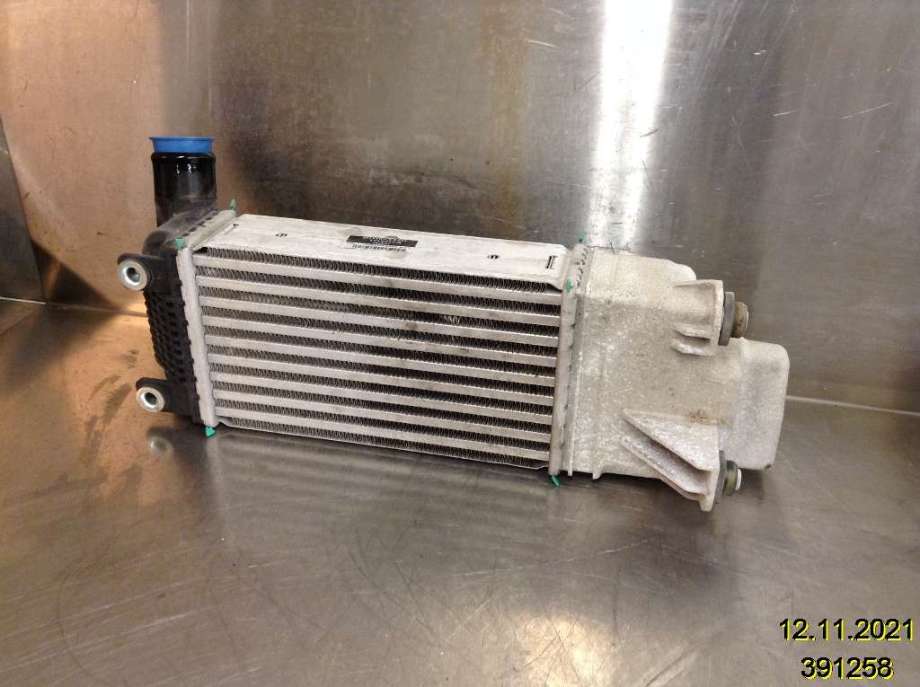 Intercooler til Toyota Auris, 2010-2012 (Type I, Fase 2) (TOYOTA|)