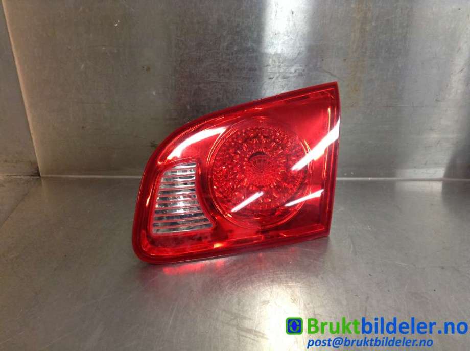 Baklykt høyre indre til Hyundai Santa Fe, 2006-2009 (Type II, Fase 1)  (HYUNDAI|92406 2B020)