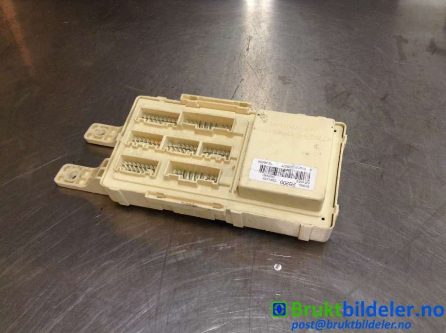 Sikringsboks til Hyundai Santa Fe 2006-2009 (Type II, Fase 1)  (HYUNDAI|91950-2B200|)