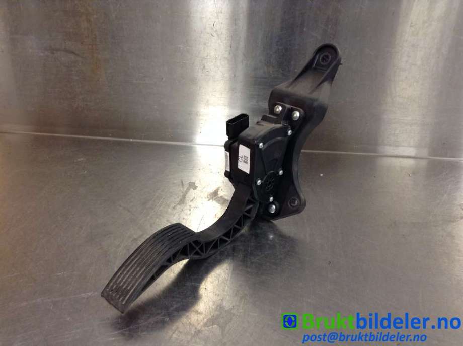 Pedal gass til Hyundai Santa Fe, 2006-2009 (Type II, Fase 1)  (HYUNDAI|BFJ0425A-2B100)