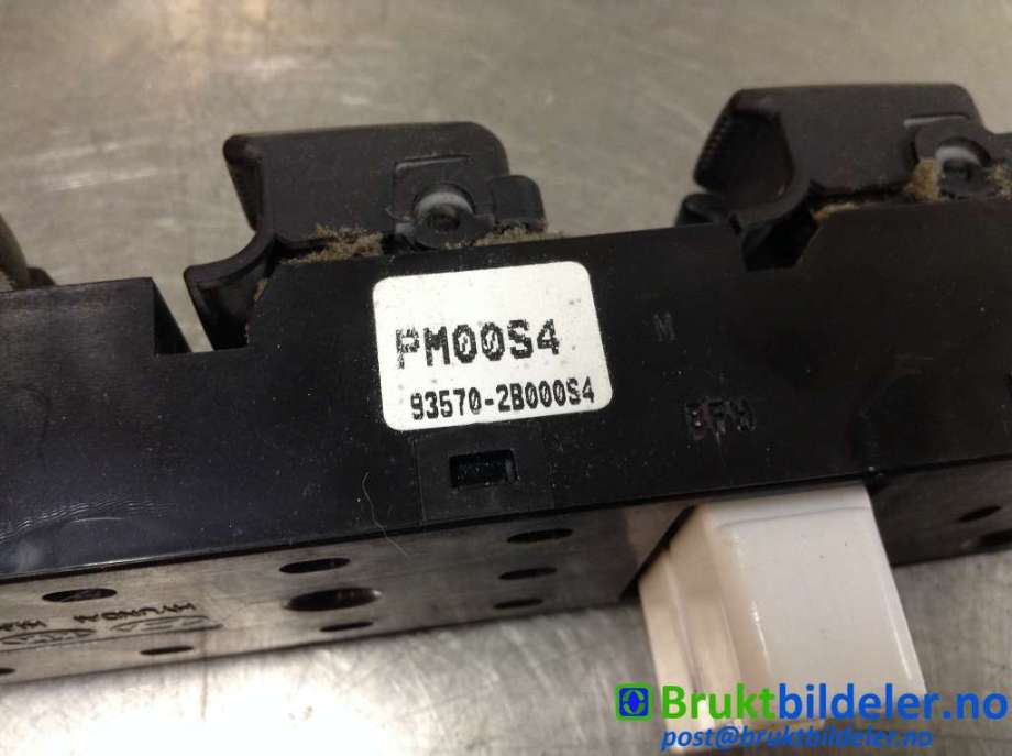 Bryter ruteheis til Hyundai Santa Fe 2006-2009 (Type II, Fase 1)  (HYUNDAI|93570-2B000S4|)