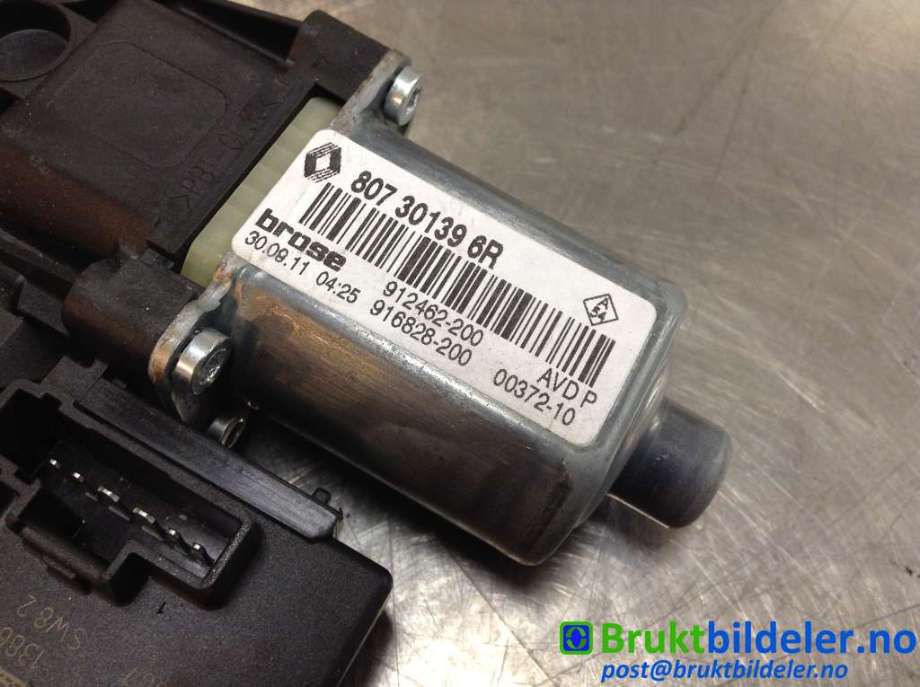 Ruteheis høyre foran til Renault Megane 2009-2016 Type III  (RENAULT|807301396R|912462-200|)
