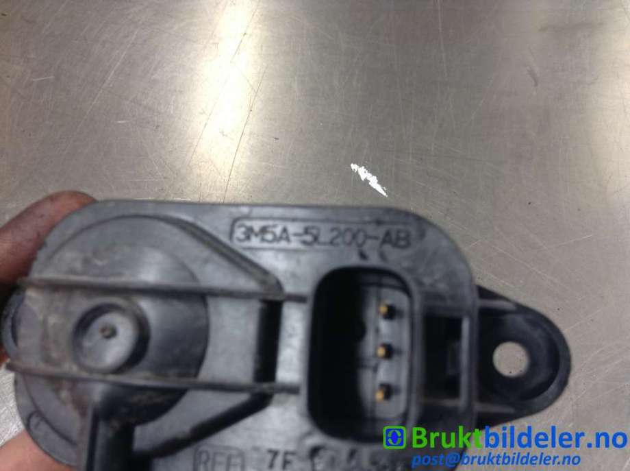 Diverse deler til Volvo V70 2005-2007 (Type II, Fase 2)  (VOLVO|3M5A-5L200-AB|)