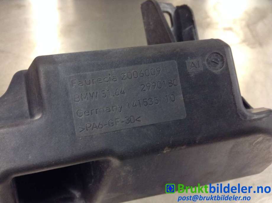 Frontlyktehus til BMW X1 2009-2015 (E84) (E84) (BMW|51 64 2 990 180|141535-10|)