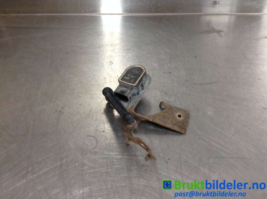 Sensor nivå til BMW X1, 2009-2015 (E84) (E84) (BMW|6 785 206)
