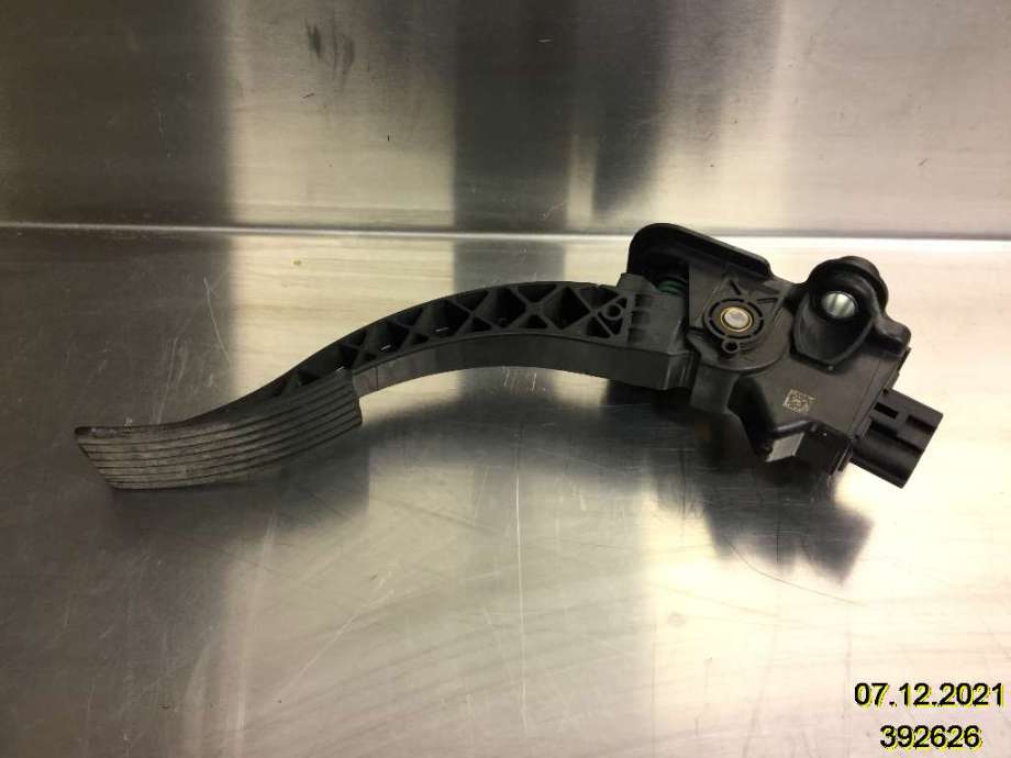 Pedal gass til Peugeot 4007, 2007-2012  (PEUGEOT|MN101544)