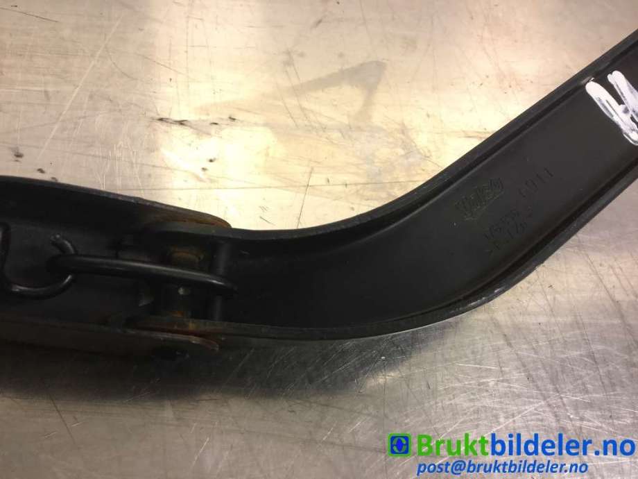 Viskerarmer frontrute til BMW X1 2009-2015 (E84) (E84) (BMW|61 61 2 990 029|)