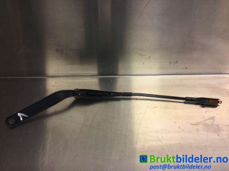 Viskerarmer frontrute til BMW X1 2009-2015 (E84) (E84) (BMW|61 61 2 990 028|)
