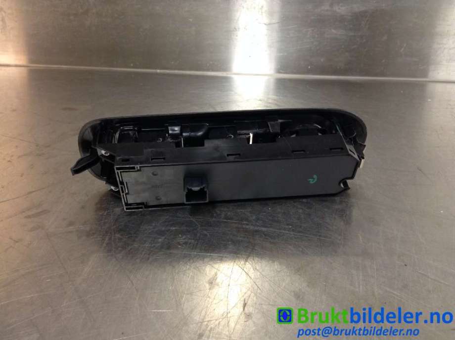 Bryter ruteheis til Ford Mondeo 2011-2014 (Type IV, Fase 2) (FORD|AM2T-14A132-BA|)