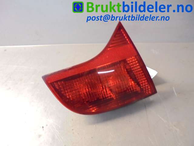Baklykt venstre indre til Audi A4, 2004-2008 (Type III) (B7) (B7) (AUDI|8E9 945 093)