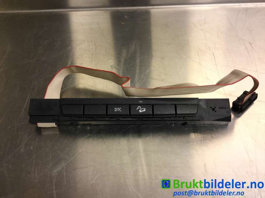 Bryter Antispinn til BMW X1, 2009-2015 (E84) (E84) (BMW|61 31 9 203 968 01)