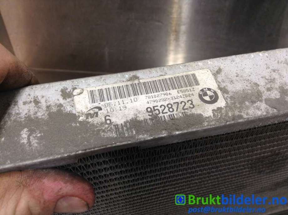 Radiator (automat gir) til BMW X1 2009-2015 (E84) (E84) (BMW|9 528 723|)