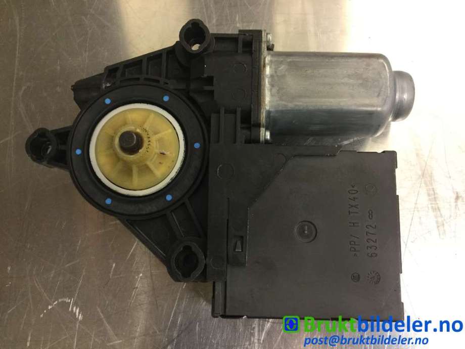 Ruteheis høyre foran til VW Caddy, 2010-2015 (Type III, Fase 2)  (VOLKSWAGEN|1T0 959 702 R)