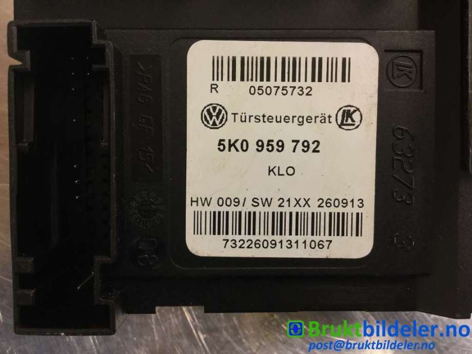 Ruteheis høyre foran til VW Caddy 2010-2015 (Type III, Fase 2) (VOLKSWAGEN|1T0 959 702 R|402299B|550 959 792)