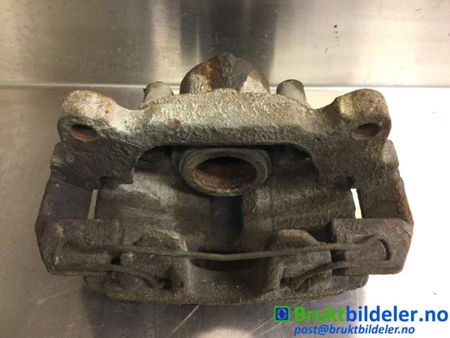 Bremsecaliper høyre foran til VW Caddy 2010-2015 (Type III, Fase 2)  (VOLKSWAGEN|1K0 615 124 E|)