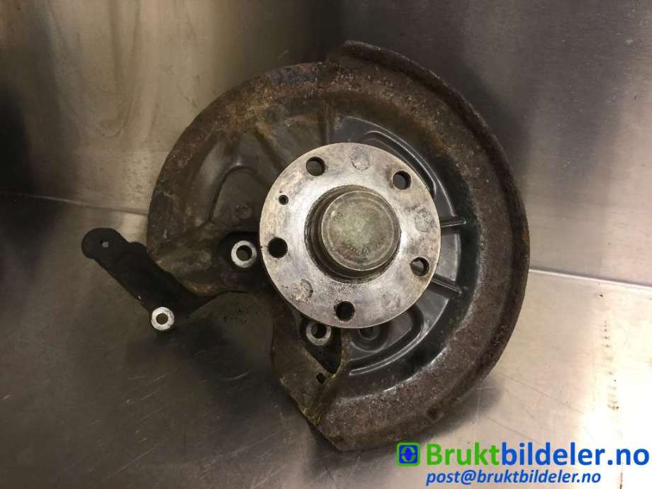 Hjulspindel høyre bak til VW Touran 2010-2015 (Type I, Fase 3)  (VOLKSWAGEN|1K0 505 436 AE|)
