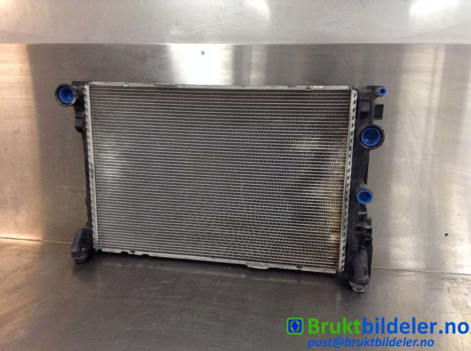 Radiator (automat gir) til Mercedes E-Klasse 2009-2013 (Fase 1) (W212) (W212) (MERCEDES|A 099 500 27 03|A 099 500 62 03|)