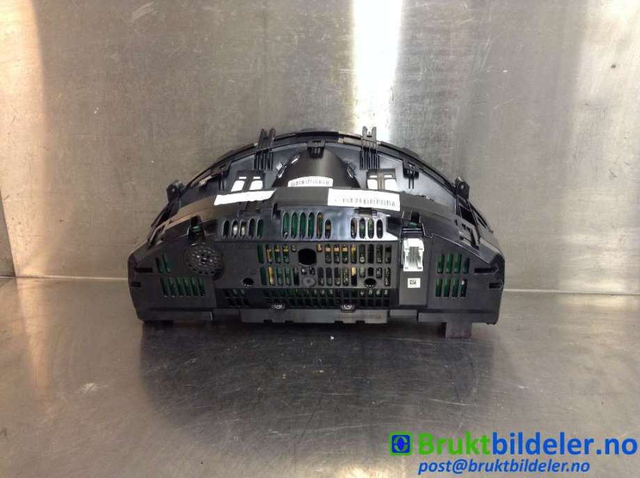 Instrumentpanel til Mercedes E-Klasse 2009-2013 (Fase 1) (W212) (W212) (MERCEDES|A 212 900 41 13|A2C33061800|)