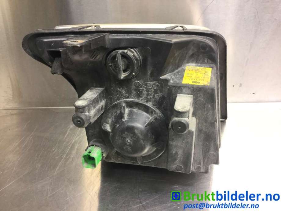 Frontlykt venstre halogen til Ford Transit Connect 2003-2009 (Type I, Fase 1) (FORD|2T14-13005-AE|039140999|)