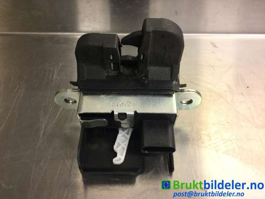 Baklukelås til VW Golf, Plus/Cross, 2009-2013 (Fase 2)  (VOLKSWAGEN|5M0 827 505 E)