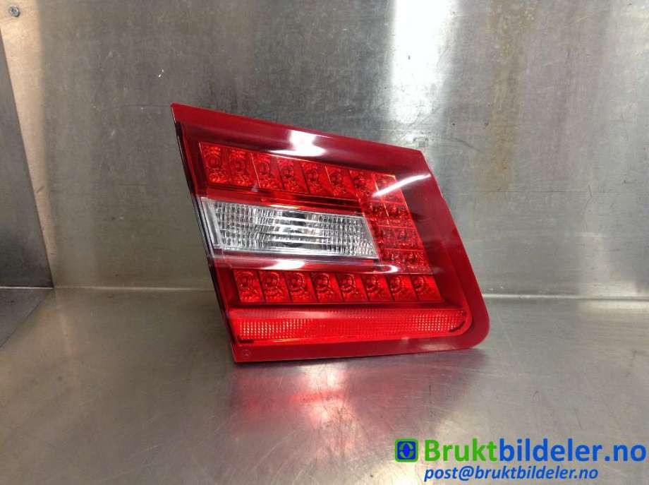 Baklykt venstre indre til Mercedes E-Klasse 2009-2013 (Fase 1) (W212) (W212) (MERCEDES|A 212 820 09 64|89090643|)