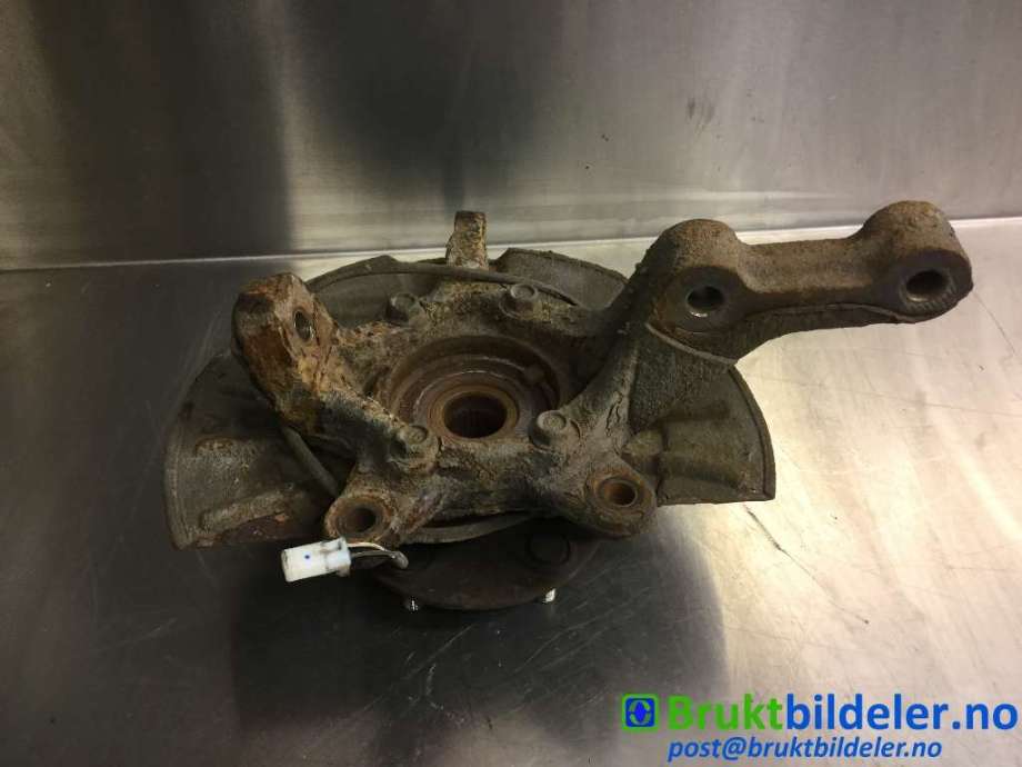 Hjulspindel høyre foran til Suzuki Grand Vitara, 2005-2015 (Type III)  (SUZUKI|)