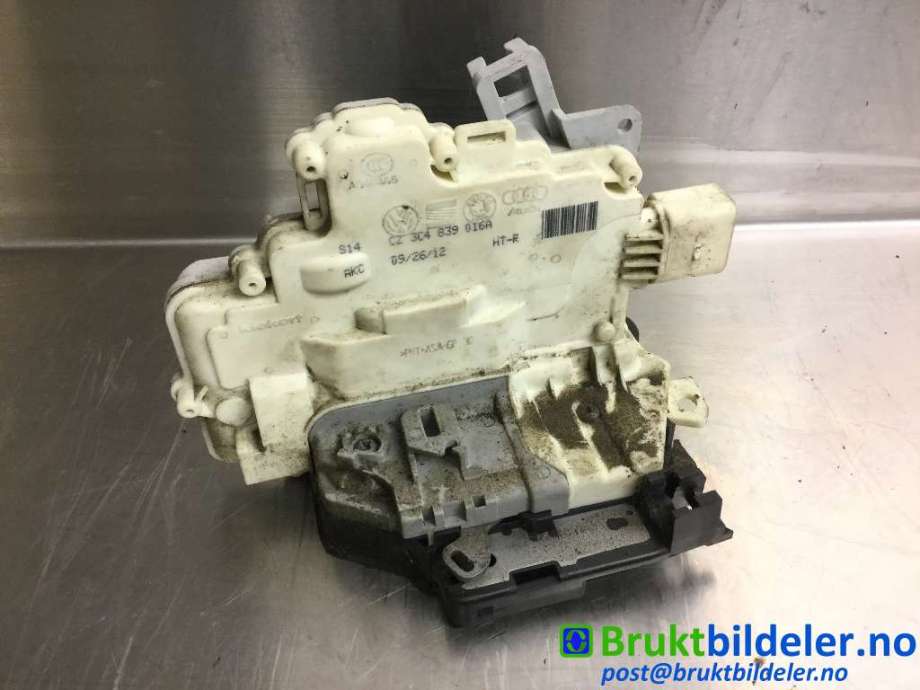 Låsekasse høyre bak til VW Passat, 2011-2015 (B7) (B7) (VOLKSWAGEN|3C4 839 016 A)