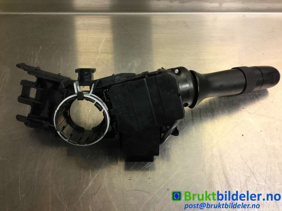 Bryter blink til Toyota RAV4 2006-2009 (Type III, Fase 1)  (TOYOTA|42100-17F220|)