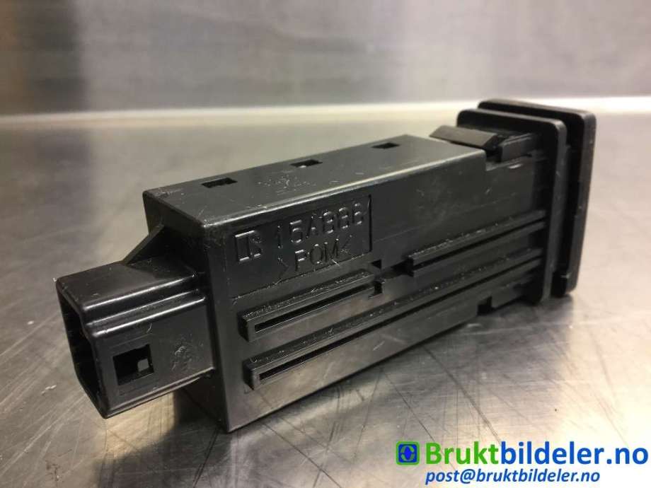 Bryter rutevarme til Toyota RAV4 2006-2009 (Type III, Fase 1)  (TOYOTA||15A886)