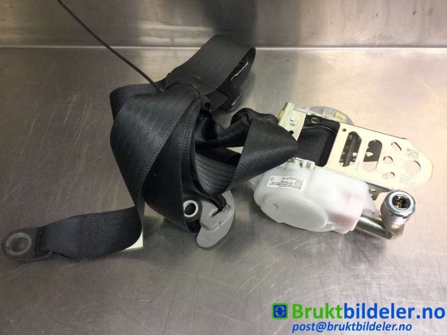 Sikkerhetsbelte foran høyre til Toyota RAV4 2006-2009 (Type III, Fase 1)  (TOYOTA|7321042330B2|7Q1410-P|)