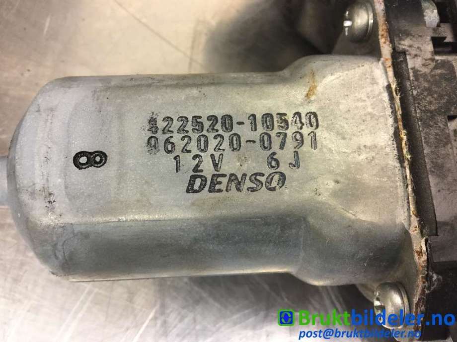 Ruteheis venstre foran til Toyota RAV4 2006-2009 (Type III, Fase 1)  (TOYOTA|962020-0791|22520-10540|)