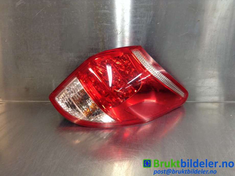 Baklykt høyre til Toyota RAV4, 2006-2009 (Type III, Fase 1)  (TOYOTA|)
