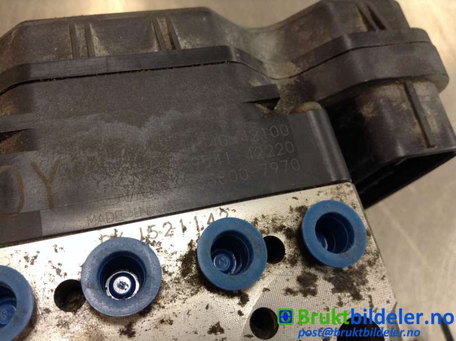 ABS sentral til Toyota RAV4 2006-2009 (Type III, Fase 1)  (TOYOTA|89541-42220|133800-7970|44540-42100)