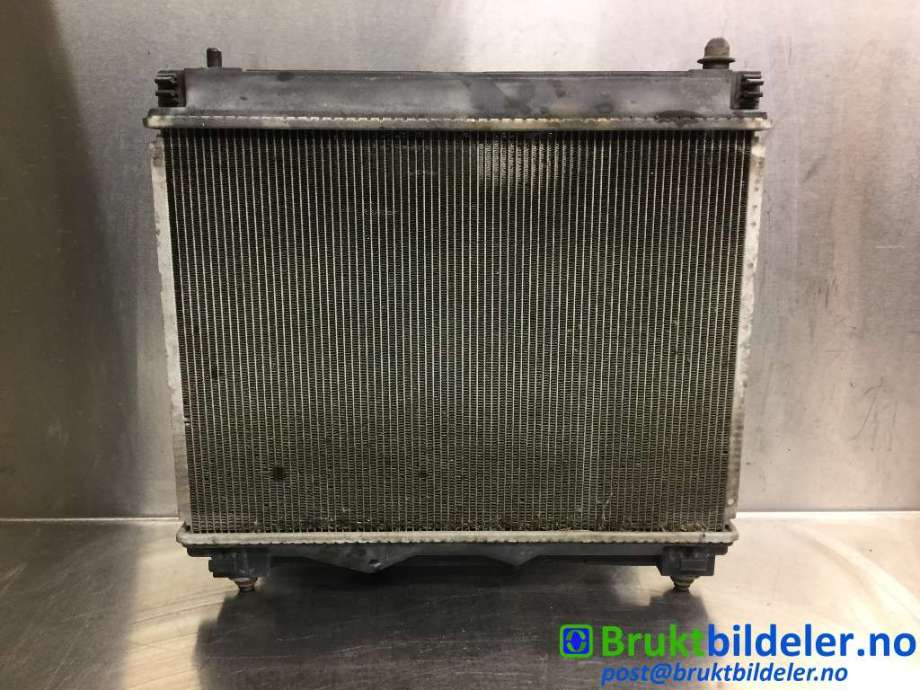 Radiator (manuell gir) til Toyota Urban Cruiser 2009-2014 (TOYOTA|1640033110|422134-1621|)