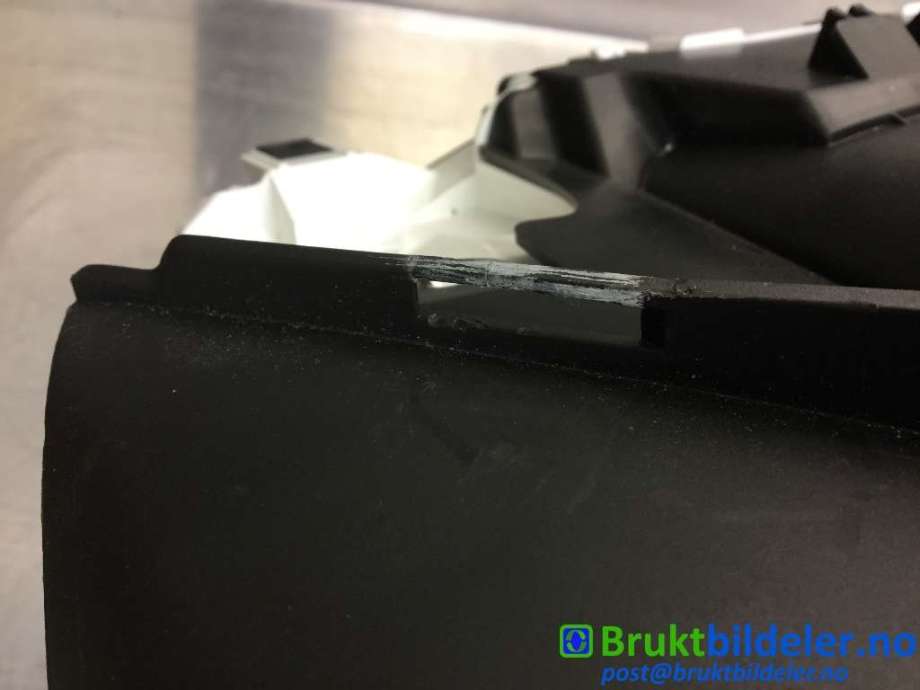 Instrumentpanel til Ford Transit Connect 2013-2018 Type II, Fase 1  (FORD|FT1T10849GF|)