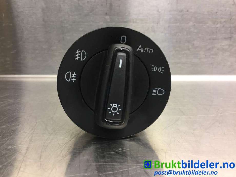 Bryter lys til Škoda Octavia, 2017-2020 (Type III, Fase 2) (SKODA|5E0 941 431 D)
