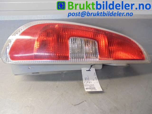 Baklykt venstre til Škoda Roomster, 2006-2010 (Fase 1)  (SKODA|5J7945111)