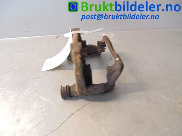 Bremsecaliper brakett til Škoda Roomster, 2006-2010 (Fase 1)  (SKODA|)