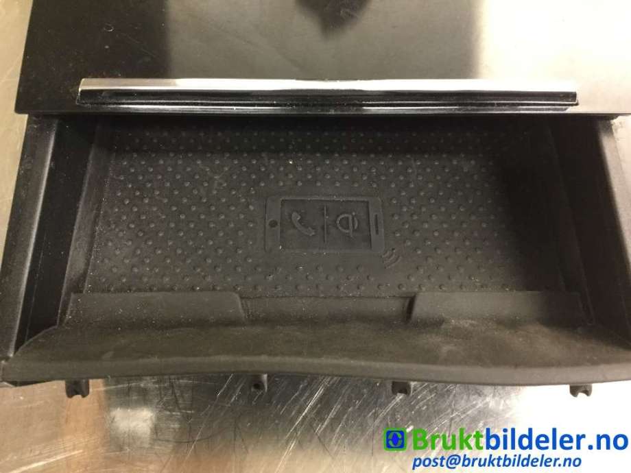 Dashbord telefon til Škoda Octavia 2017-2020 (Type III, Fase 2)  (SKODA|3V0 035 502|)