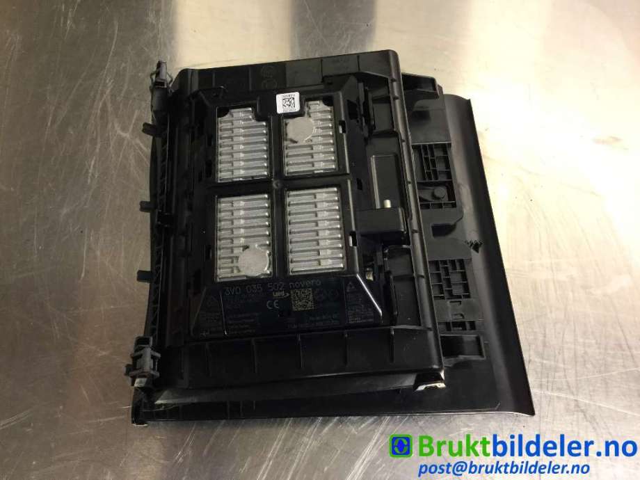 Dashbord telefon til Škoda Octavia 2017-2020 (Type III, Fase 2)  (SKODA|3V0 035 502|)
