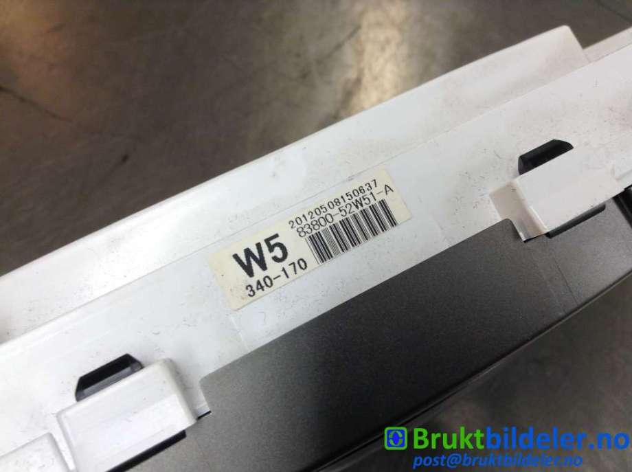 Instrumentpanel til Toyota Urban Cruiser 2009-2014  (TOYOTA|83800-52W51-A|)